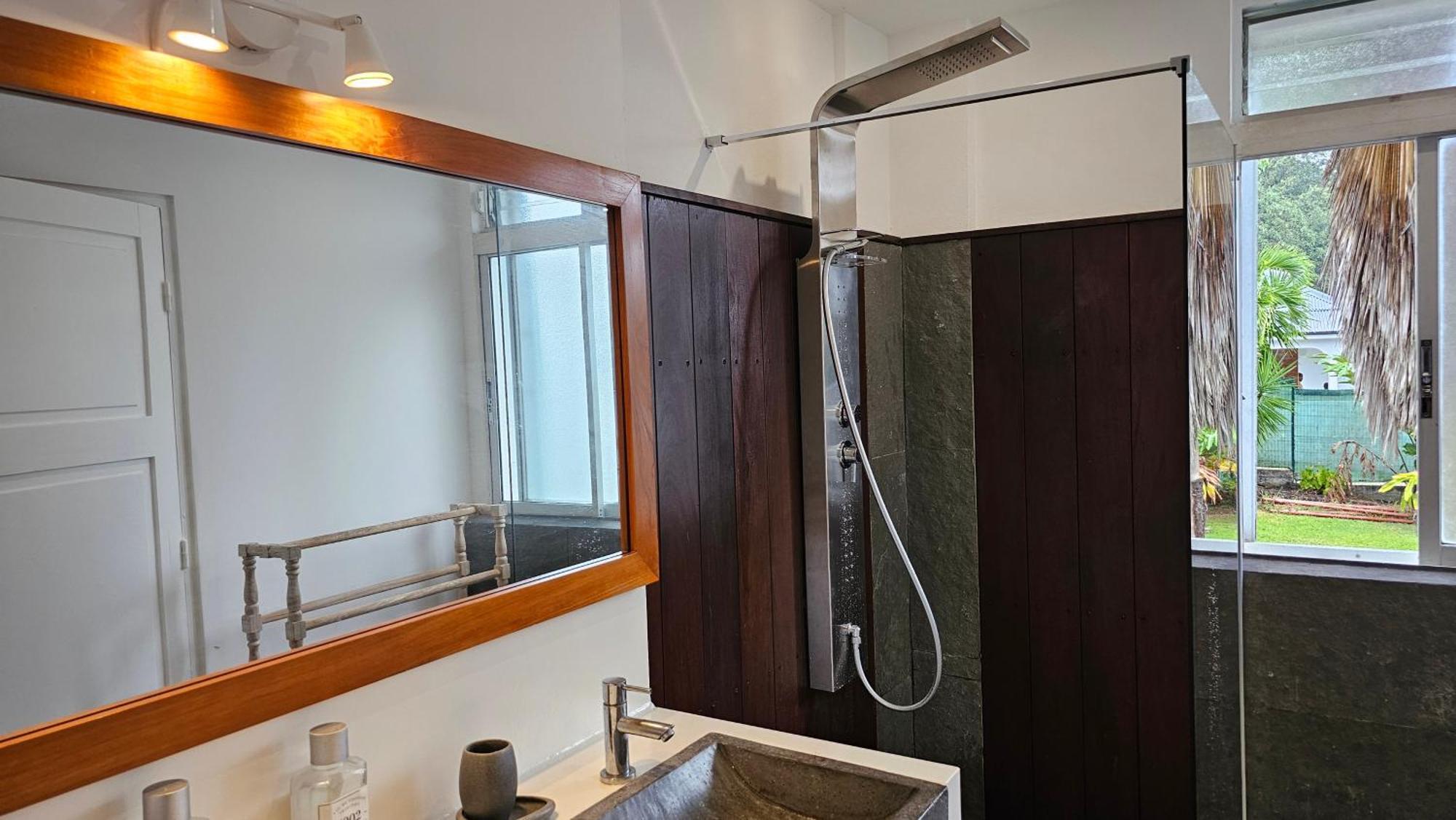 Habitation Villa Les Cassias เปอตีต์-บูร์ก ภายนอก รูปภาพ