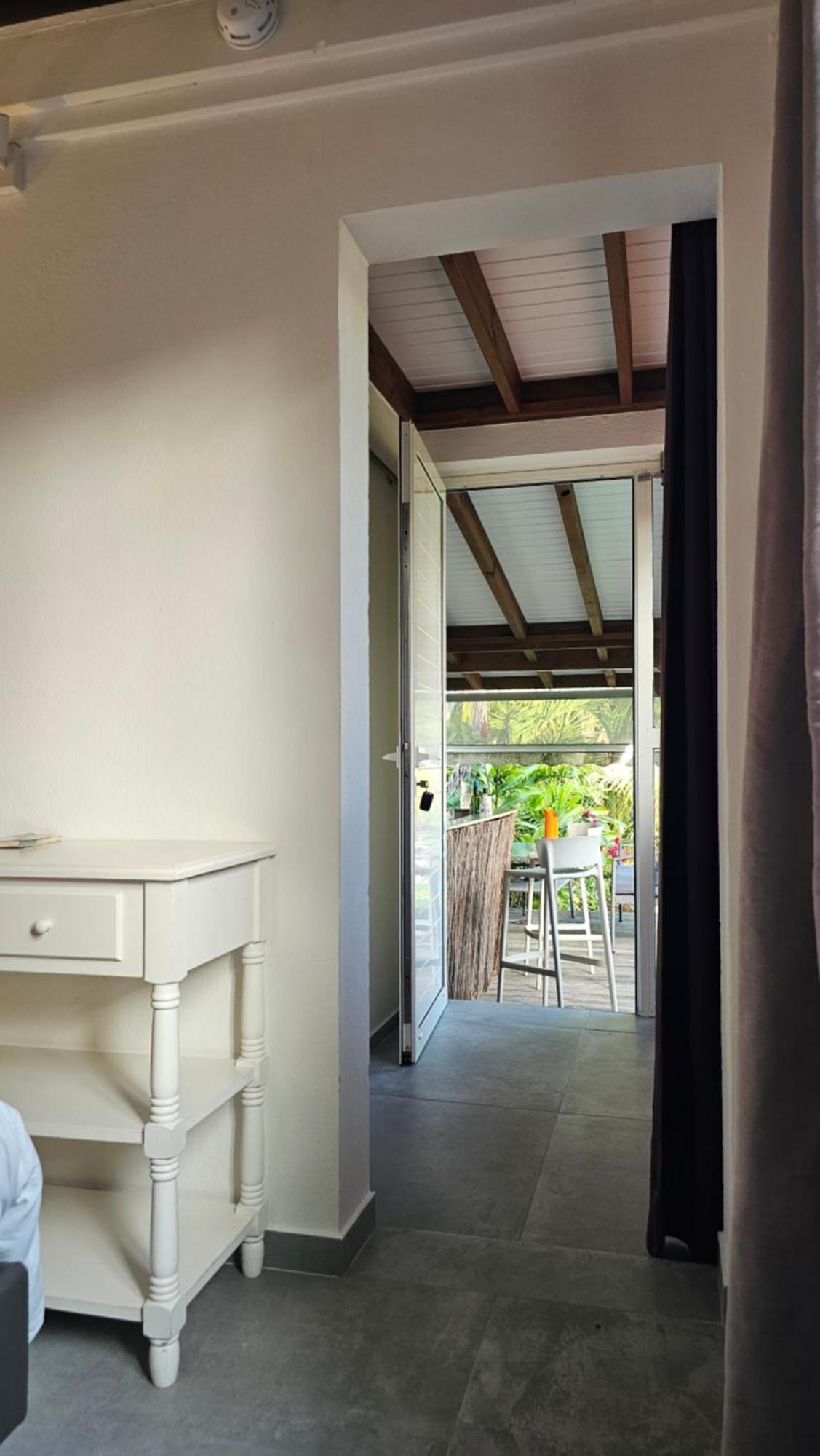 Habitation Villa Les Cassias เปอตีต์-บูร์ก ภายนอก รูปภาพ