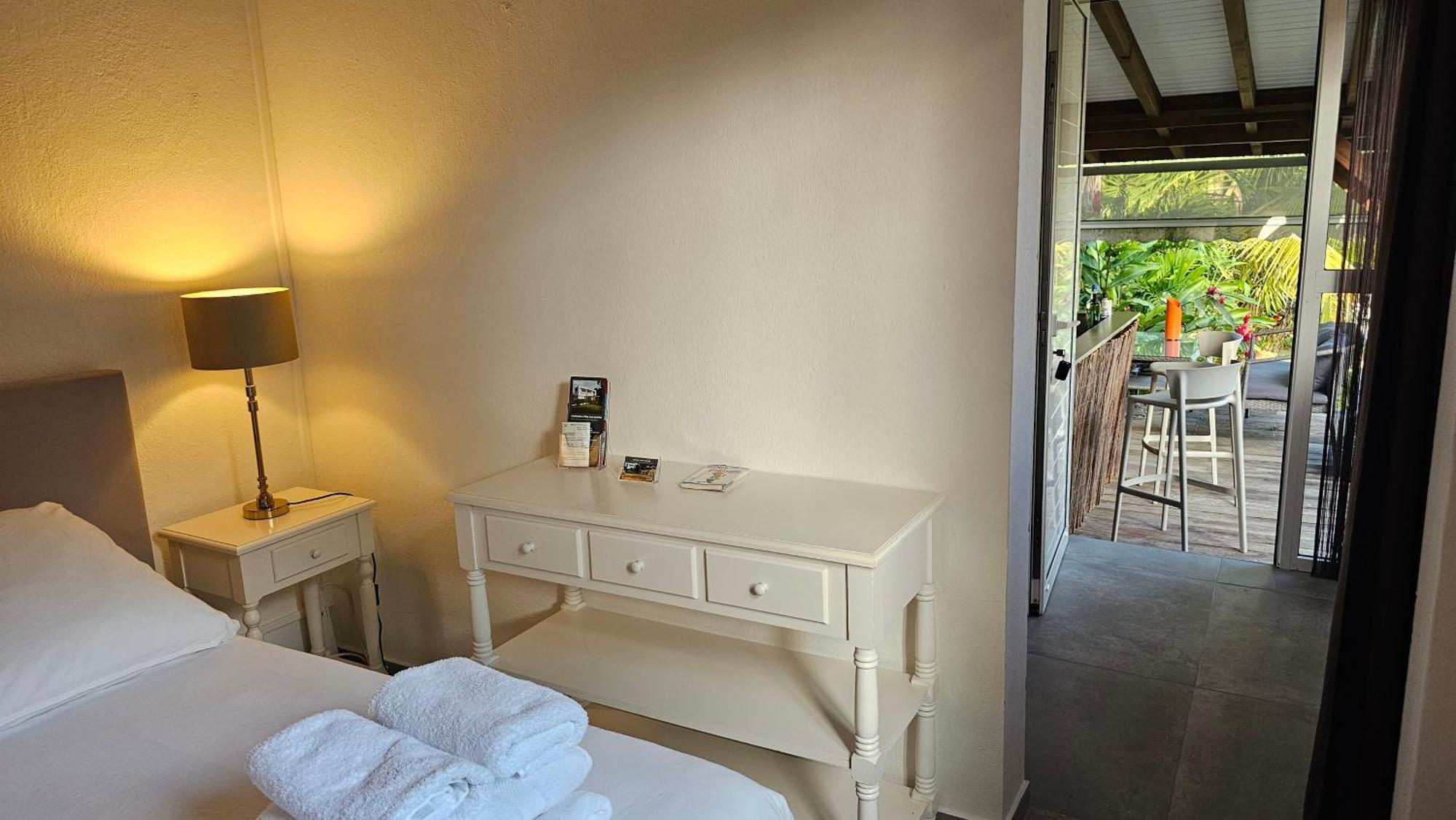 Habitation Villa Les Cassias เปอตีต์-บูร์ก ภายนอก รูปภาพ