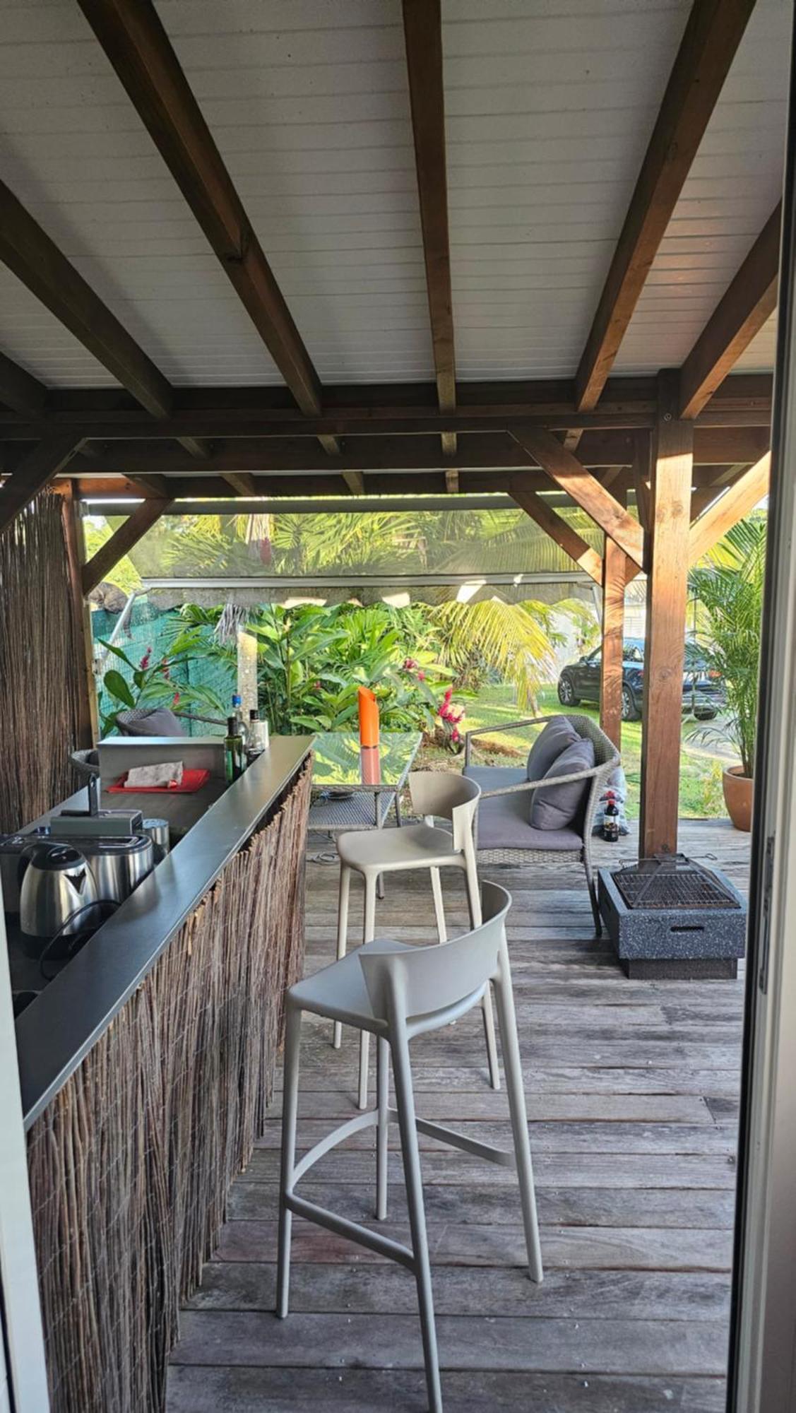 Habitation Villa Les Cassias เปอตีต์-บูร์ก ภายนอก รูปภาพ