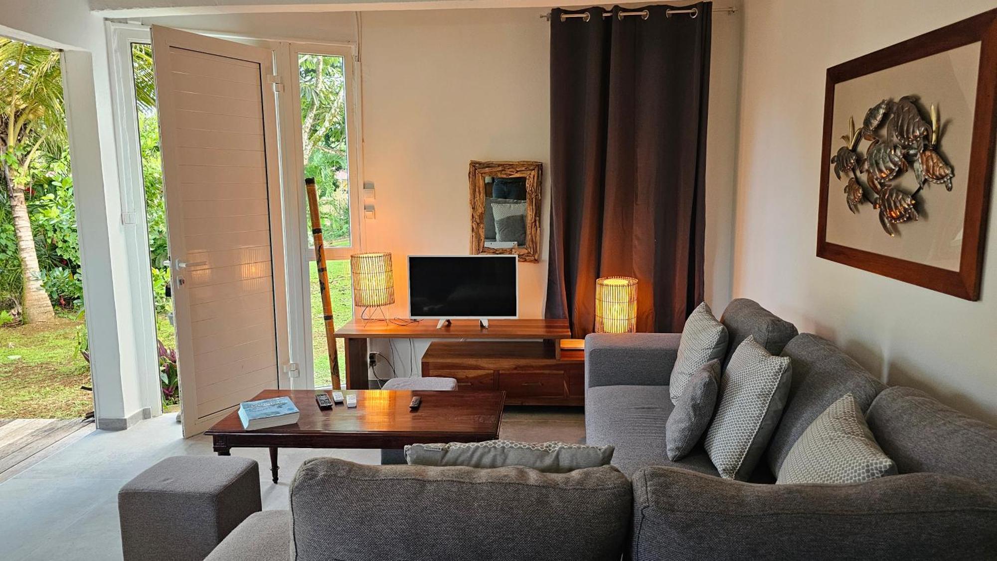 Habitation Villa Les Cassias เปอตีต์-บูร์ก ภายนอก รูปภาพ