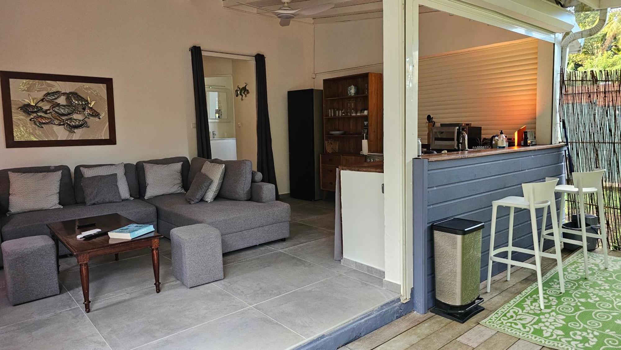 Habitation Villa Les Cassias เปอตีต์-บูร์ก ภายนอก รูปภาพ