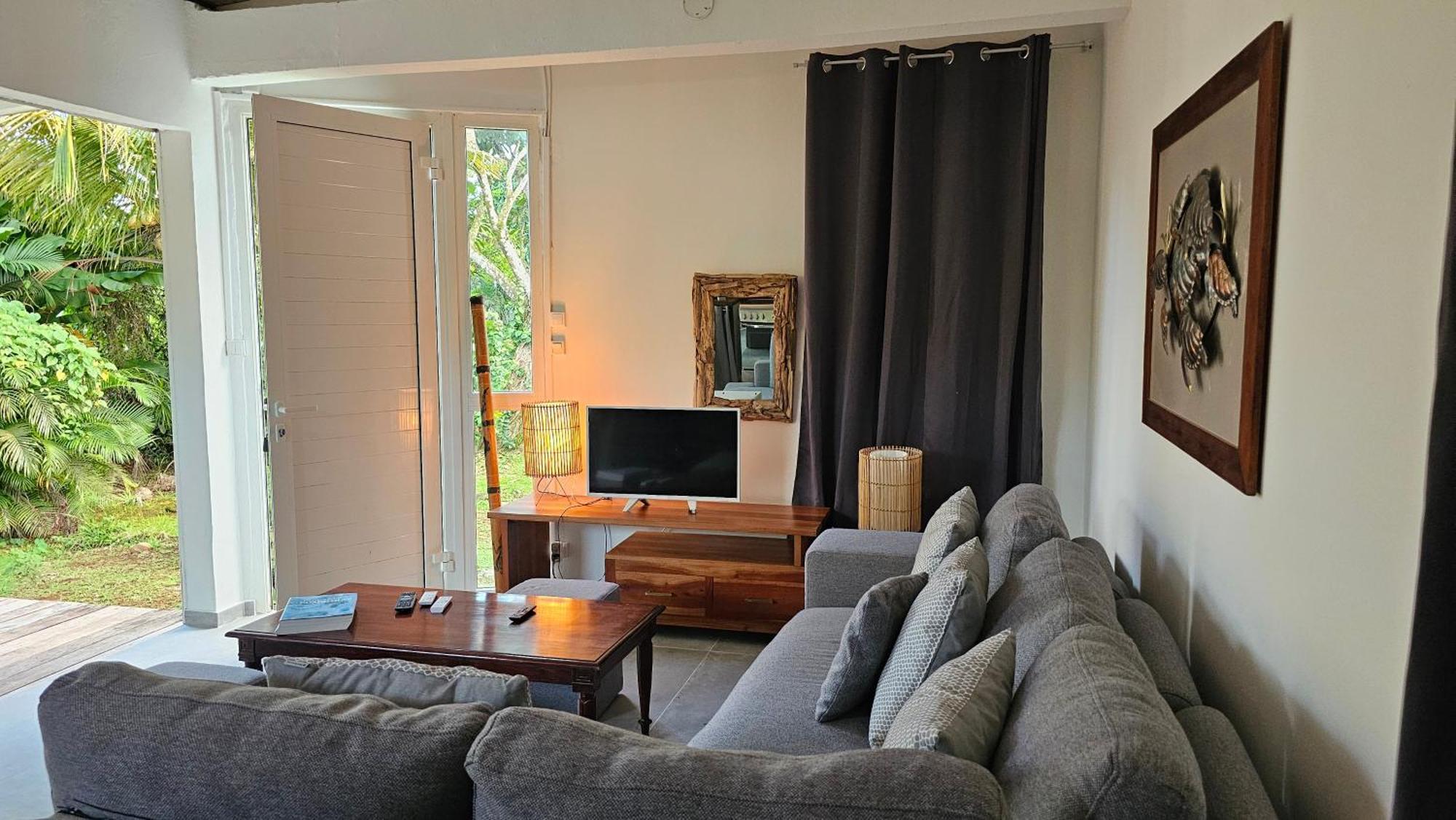 Habitation Villa Les Cassias เปอตีต์-บูร์ก ภายนอก รูปภาพ