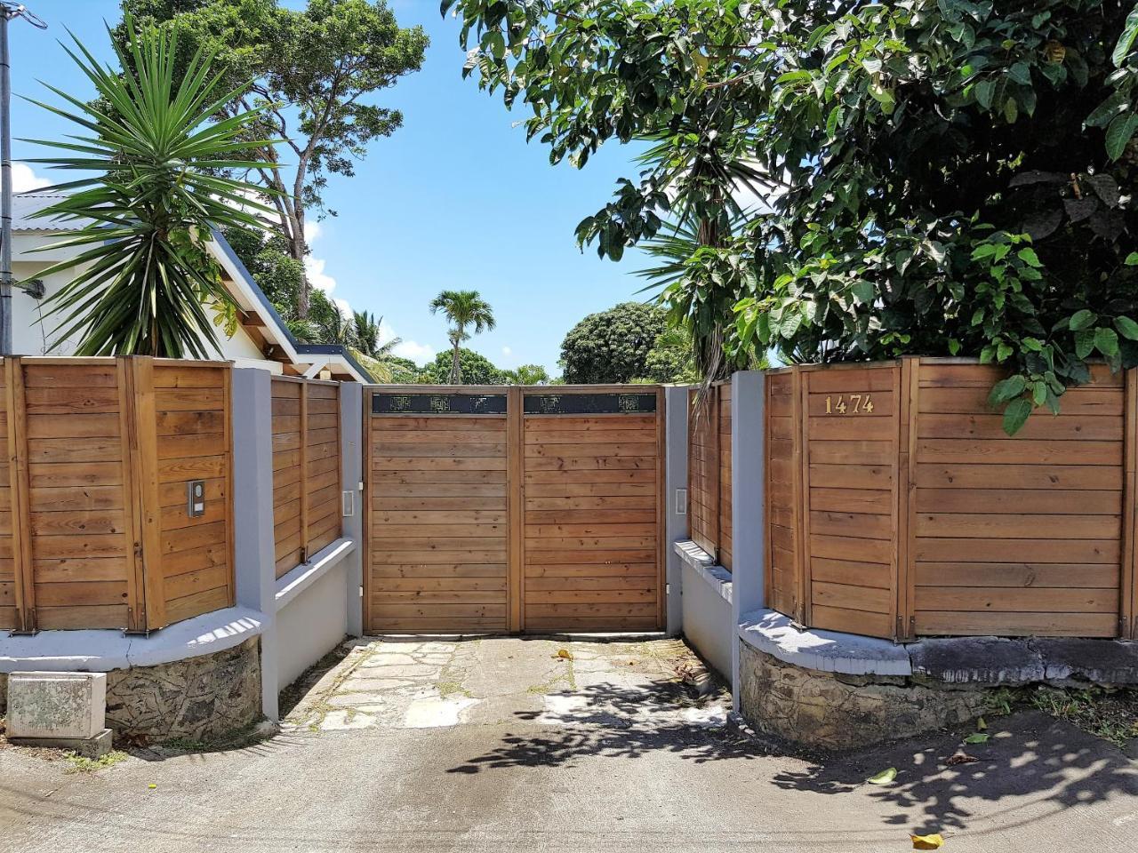 Habitation Villa Les Cassias เปอตีต์-บูร์ก ภายนอก รูปภาพ